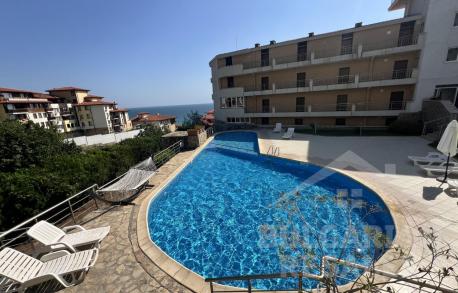 Апартамент с изглед към морето и голяма всекидневна - Снимка 18