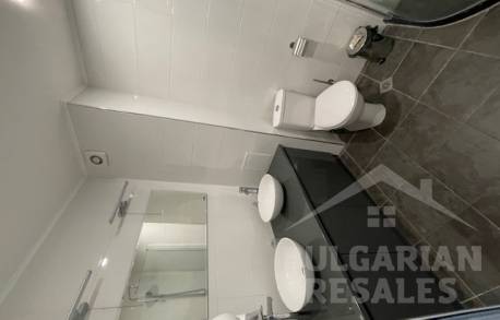 Голям апартамент с 3 спални, изгодна цена! - Снимка 7