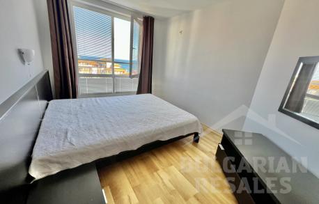 Апартамент с изглед към морето и голяма всекидневна - Снимка 16