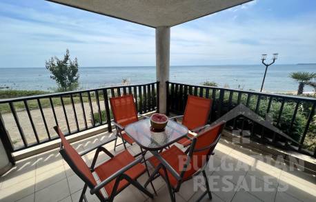 Byt priamo pri pláži, tri izby a veľká terasa! - Фото1