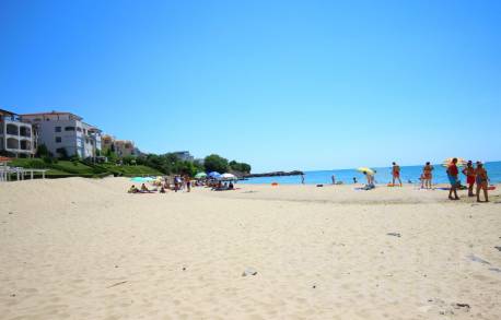 Апартамент на 1 линия в комплекс Royal Bay 2 - Снимка 14