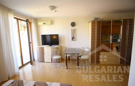 Студия с видом на море и горы в комплексе Apollon 7 - Фото 3