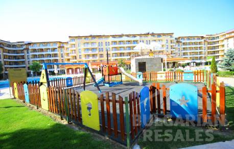 Apartment in a prestigious complex with three swimming pools - Photo 14