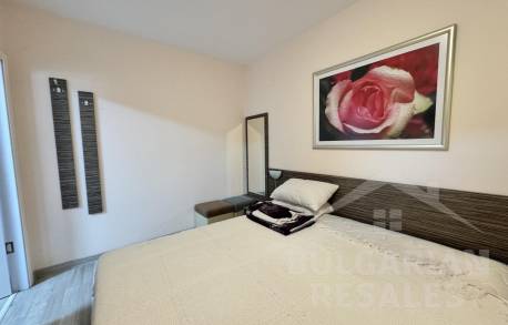 Просторен апартамент с една спалня в комплекс с плувен басейн - Снимка 7