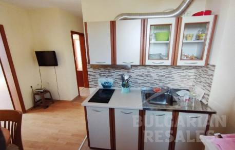 Новая квартира без мебели с видом на море и горы - Фото9