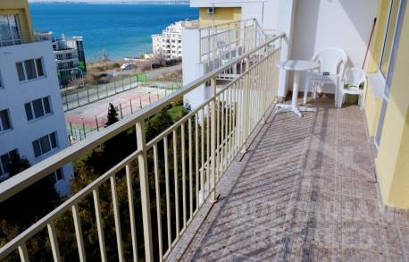 Новая квартира без мебели с видом на море и горы - Фото1