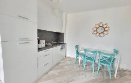 Светлая и уютная квартира в элитном комплексе - Фото5