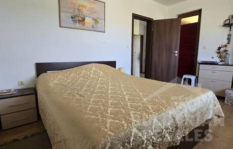 Jednoizbový byt s výhľadom na more a hory  - Фото20