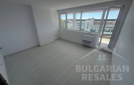 Kawalerka z widokiem na basen w prestiżowym nowym budynku w Słonecznym Brzegu - Фото4
