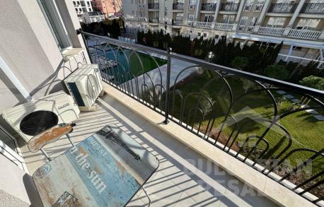 Moderná renovácia, výhľad na bazén, 2 spálne, komplex „J'Adore Secret Garden“ - Фото13