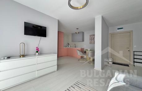 Moderná renovácia, výhľad na bazén, 2 spálne, komplex „J'Adore Secret Garden“ - Фото4