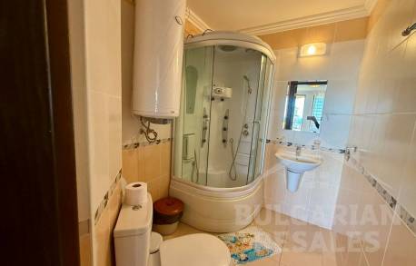 Two-level apartment with a sea view in Sveti Vlas - Photo 6