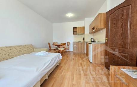 Гледка към парка! Апартамент в комплекс „Касандра“ - Снимка 5