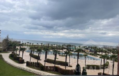 Просторен апартамент с гледка към морето в комплекс Majestic - Снимка 10