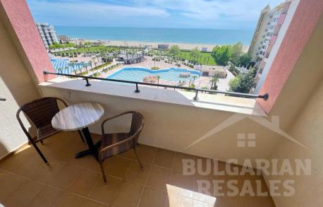 Апартамент с гледка в комплекс „Majestic“ на самия плаж - Снимка 2