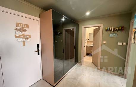 Beachfront, “Majestic Beach Resort” complex, apartment with designer interiors - Photo 15
