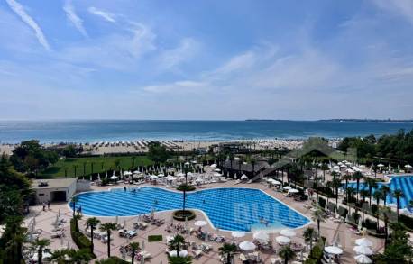 Widok na morze, pierwsza linia brzegowa! Apartament w kompleksie „Majestic Beach Resort” - Фото1