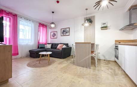 Nowocześnie odnowione mieszkanie 300 metrów od plaży - Фото1