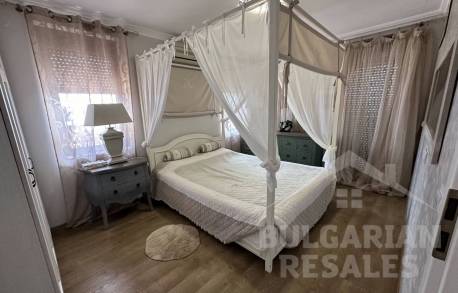 Вид на море, терраса 70 кв.м, 3 спальни, комплекс 