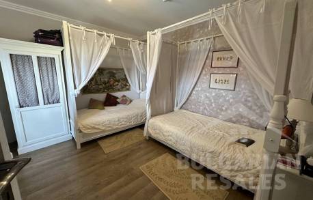 Вид на море, терраса 70 кв.м, 3 спальни, комплекс 