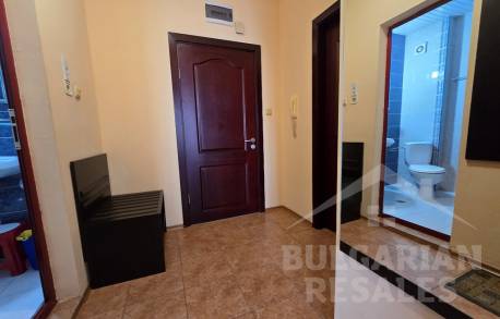 Квартира с большой террасой в комплексе 