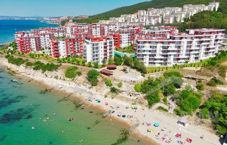 Byt s peknou rekonštrukciou v komplexe na prvej línii - Фото22