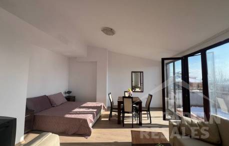 Первая линия! Недорогая большая студия с террасой - Фото 2