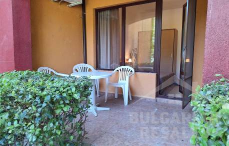 Первая линия! Апартамент с мебелью в комплексе 