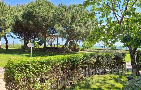 Первая линия! Апартамент с мебелью в комплексе 