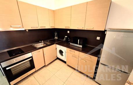 Первая линия! Апартамент с мебелью в комплексе 