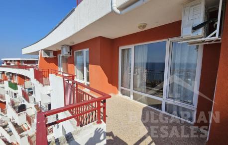 Don't miss your chance! Apartment with panoramic terrace - Photo 4