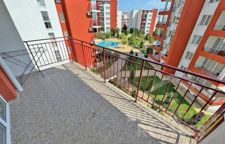 Byt s peknou rekonštrukciou v komplexe na prvej línii - Фото2