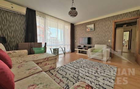 Byt s peknou rekonštrukciou v komplexe na prvej línii - Фото8