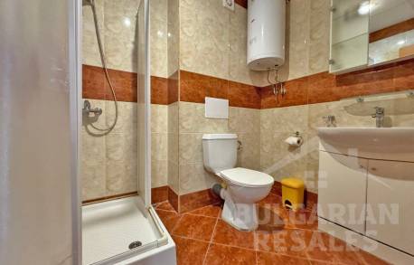 Byt s peknou rekonštrukciou v komplexe na prvej línii - Фото13