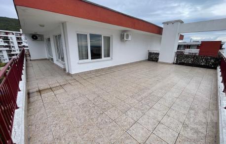 Апартамент с огромна тераса и панорамна гледка към морето - Снимка 3