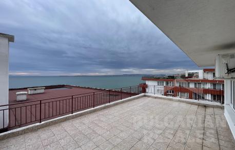 Apartment with a huge terrace and panoramic sea views - Photo 4