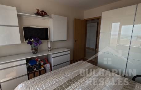 Moderný komfortný apartmán s výhľadom na more - Фото9