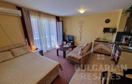 Apartment in a complex with a private beach and large grounds - Photo 4