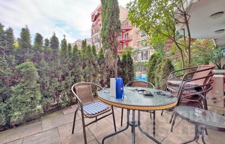 Комфортное жилье с прямым выходом к бассейну - Фото 3