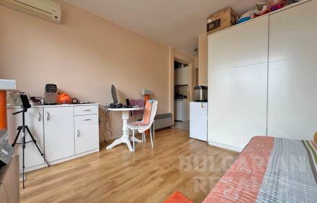 Kawalerka z oddzielną częścią kuchenną w kompleksie „Messembria Palace”, Słoneczny Brzeg - Фото3