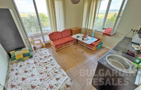 Zariadené štúdio vo veľkom komplexe s množstvom zábavy. - Фото4