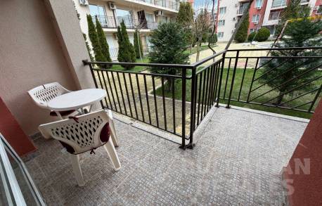 Вид на бассейн! Готовый апартамент в хорошем состоянии, комплекс 