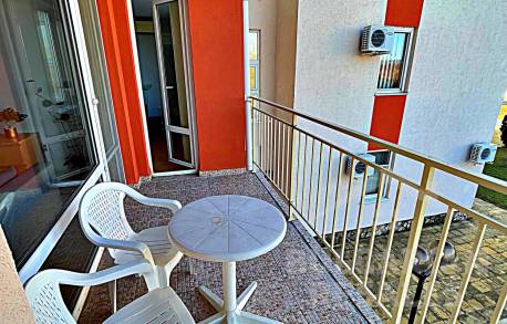 Готов апартамент за почивка и живот край морето - Снимка 16