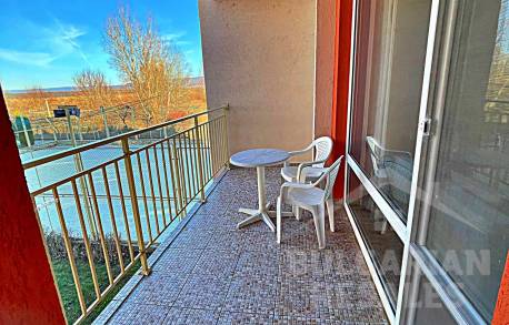 Готов апартамент за почивка и живот край морето - Снимка 14