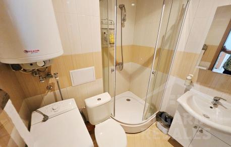 Byt v komplexe s veľkou zelenou plochou - Фото15