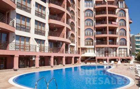 Хороший район! Квартира с видом на бассейн - Фото 11