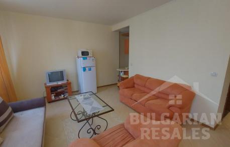 Двустаен апартамент в комплекс Palazzo - Снимка 2