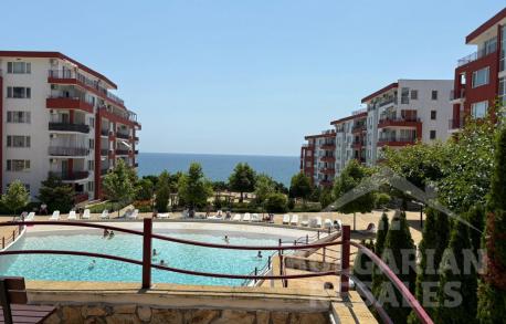 Nehnuteľnosť v prvej línii s krásnym výhľadom - Фото1