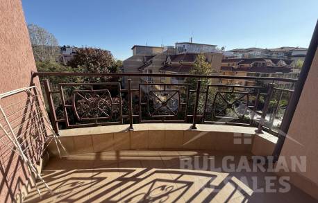 Хороший район! Квартира с видом на бассейн - Фото 7