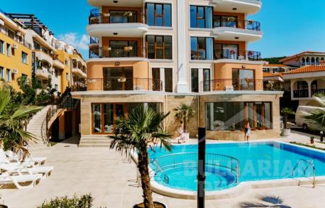 Ekskluzywny apartament z 2 sypialniami w kompleksie Phoenix w Sveti Vlas - Фото18